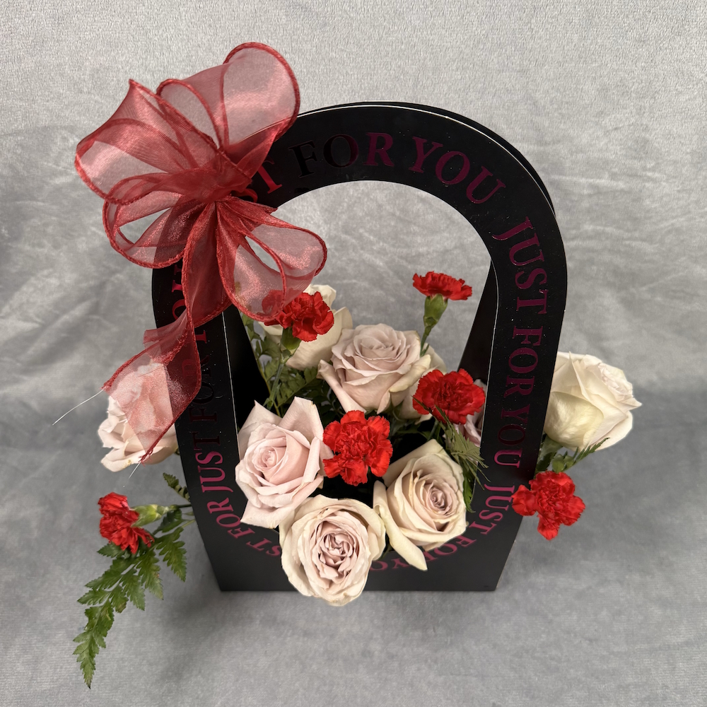 sand pink roses red carnation bouquet in gift box